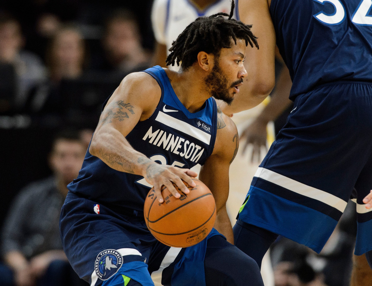 derrick_rose_wolves_.jpg